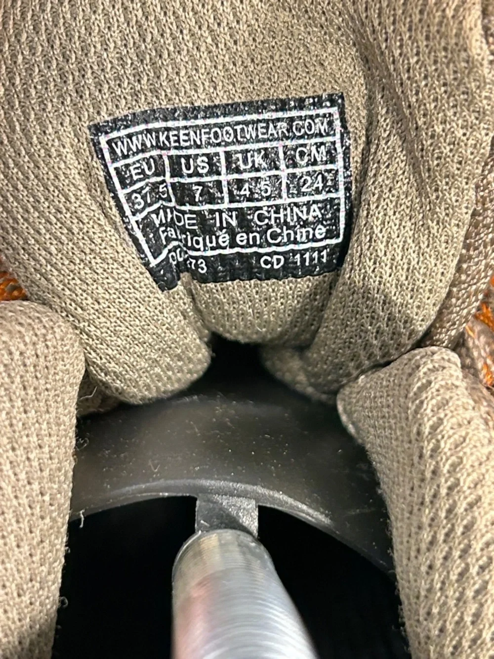 Keen leather lace up hiking shoes